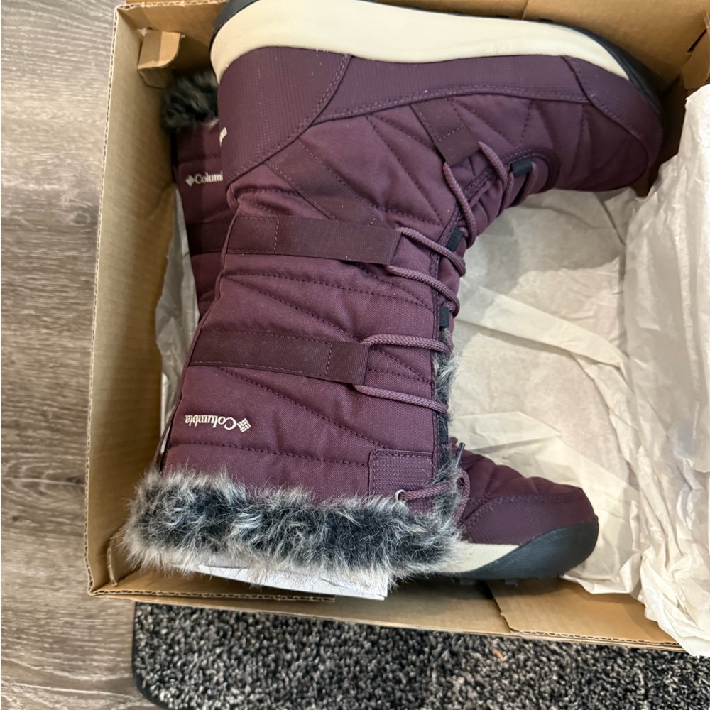 Columbia Women's Plum Insulated Winter Boots